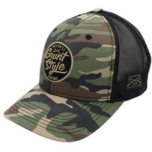 Grunt Style Script Logo Camo Hat EUC
